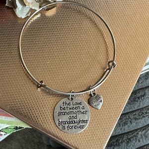 Grandma & grand daughter